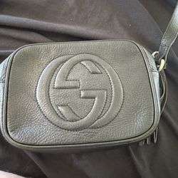 Gucci Pebbled Calfskin Small Soho Disco Bag Black with Charm