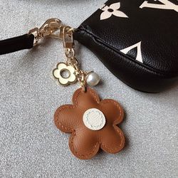 Luxury Leather Coin Purse Key Chain Air Pod Case Bag Charm -  in 2023