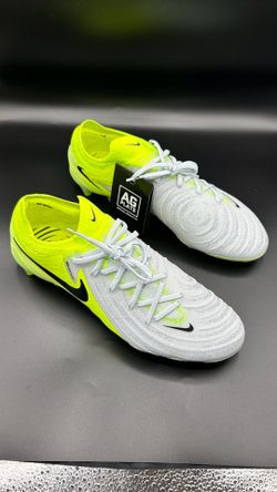 Nike Phantom GX 2 Elite AG Soccer Shoes