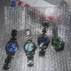 4 RELOJES HERMOSOS Y ELEGANTES ( LEER REDACCIÓN)