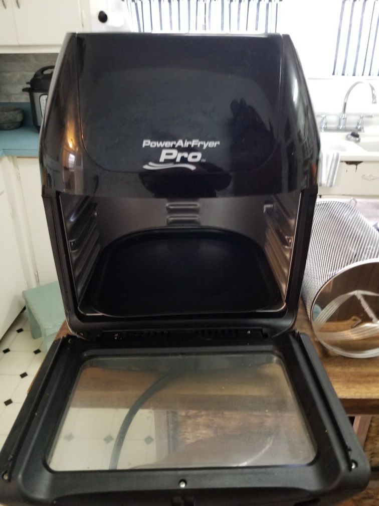 Air Fryer Pro 6qt with Rotisserie/dehydrator