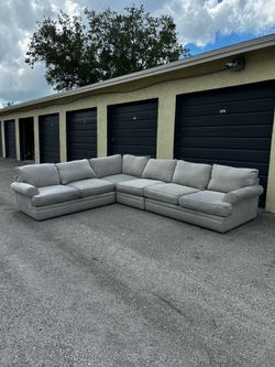 ! Can Deliver ! Oversized Cindy Crawford L-Shape Sectional