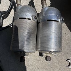 2 Stanley routers with accessories