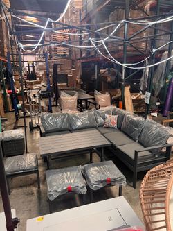 New assembled  8 Seats Modern Outdoor Furniture with Adjustable Table