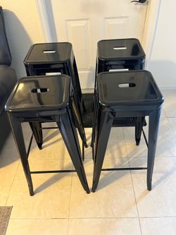 VINEEGO 30 Inches Metal Bar Stools High Backless Stackable Stools Indoor-Outdoor Counter Stools Set of 4 (Black)