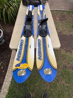 O'Brien Amigo Water Skis