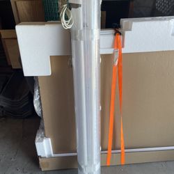 Fluorescent Light Fixture