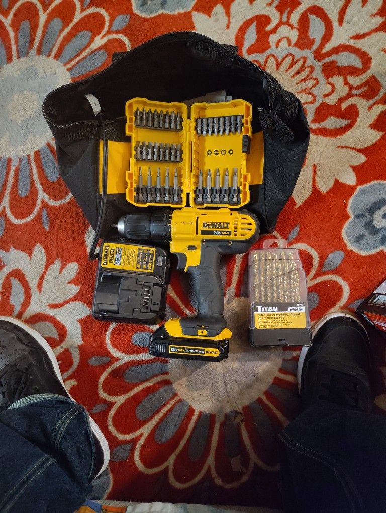 DeWalt Drill Kit