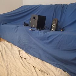 Logitech Surround Sound Speakers With Subwoofer