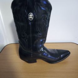 Black Cowboy Boots 