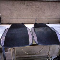 Pair of car floor covers