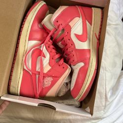 Jordan 1s Size 6