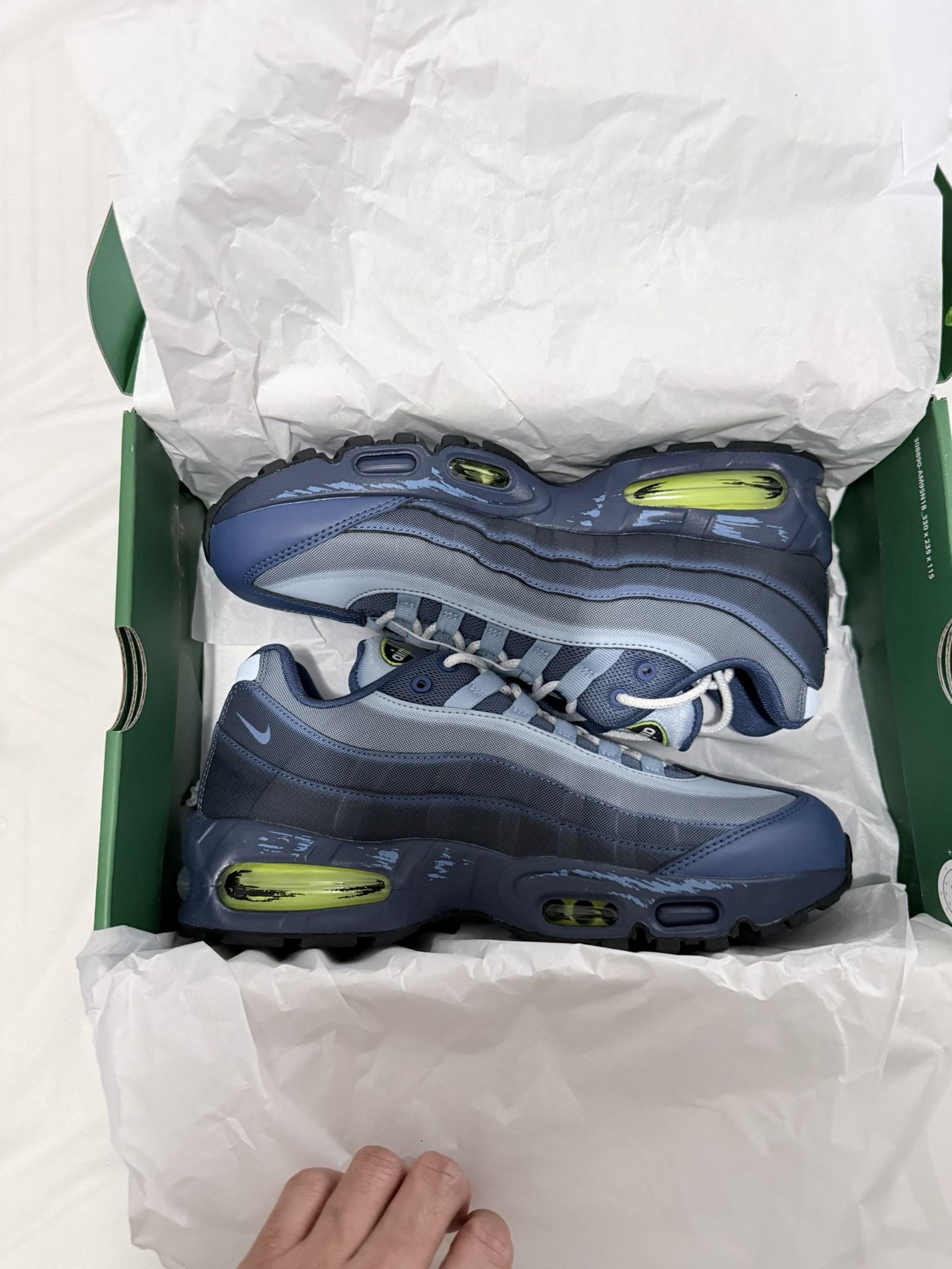 Nike Air Muscle  95 X Yu Gi Oh With Promo Card DS Size 9 Men From SNKRS with Proof Of Purchased. FIRM ON PRICE!