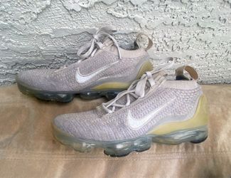 Ladies Nike Air Max Lt Gray~ Sz 7