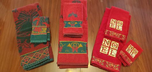 Christmas Holiday Towels Decor