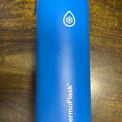 Brand New ThermoFlask Water Bottle