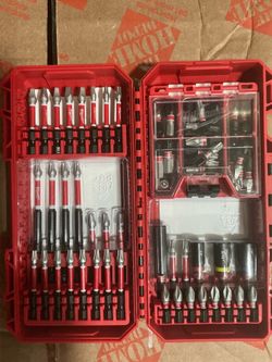 Milwaukee. SHOCKWAVE Impact Duty Alloy Steel Screw Driver Bit Set (77-Piece ).