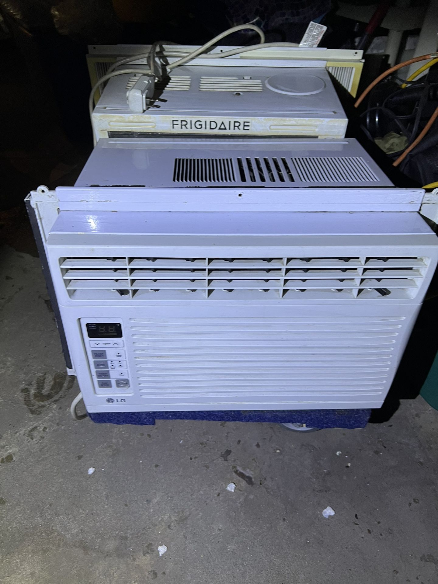 Window AC