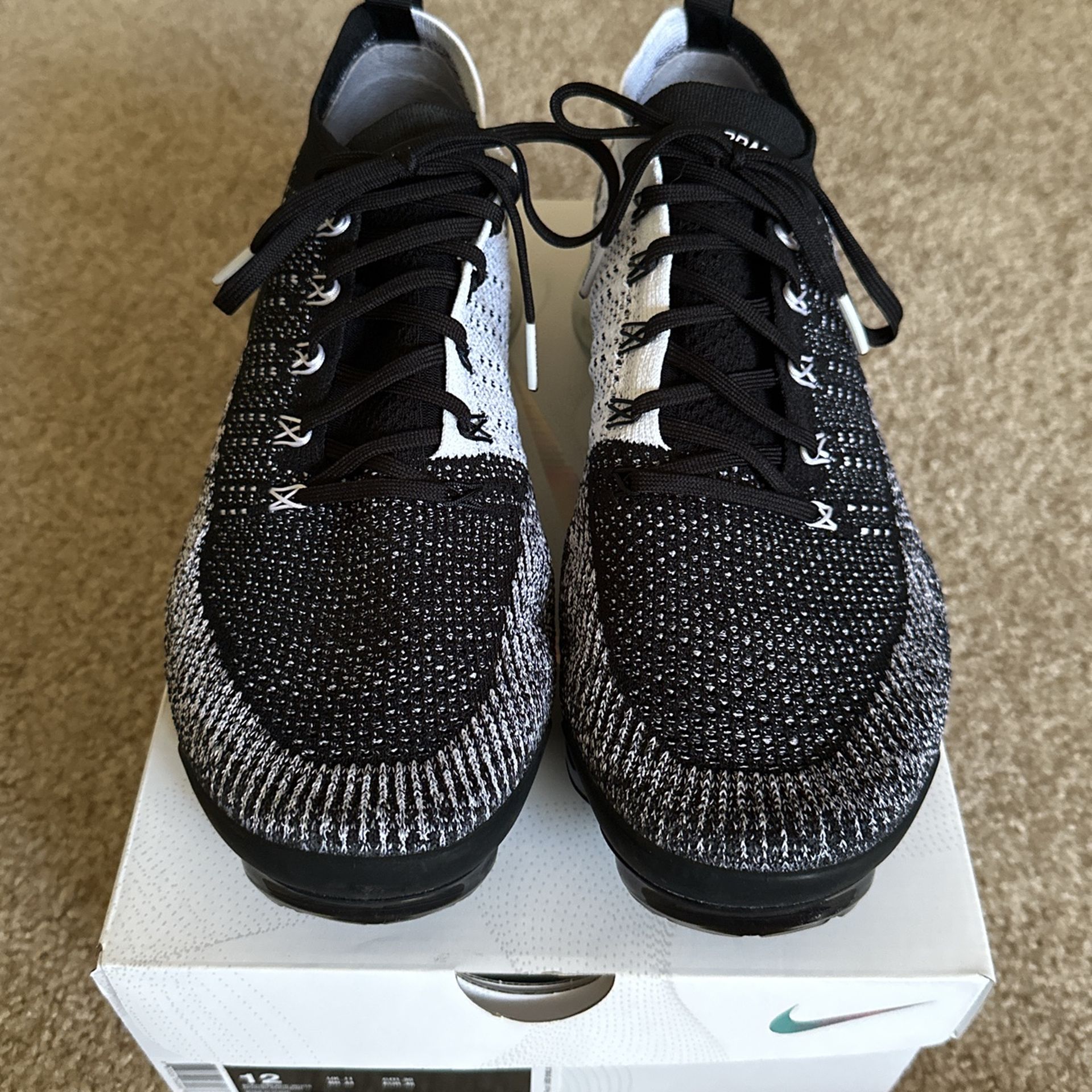 Nike Air Vapormax Flyknit 2