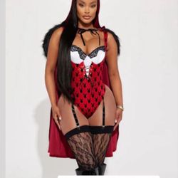 Costume