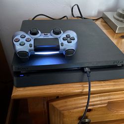 PS4 Console & Controller (newly Refurbished)