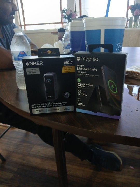 Anker Wall Charger And Mophine Portable Chager Package