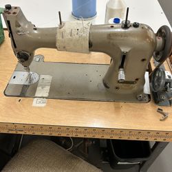 Single Needle Sewing Machine 