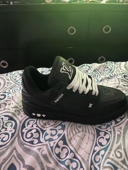 Lv trainers black