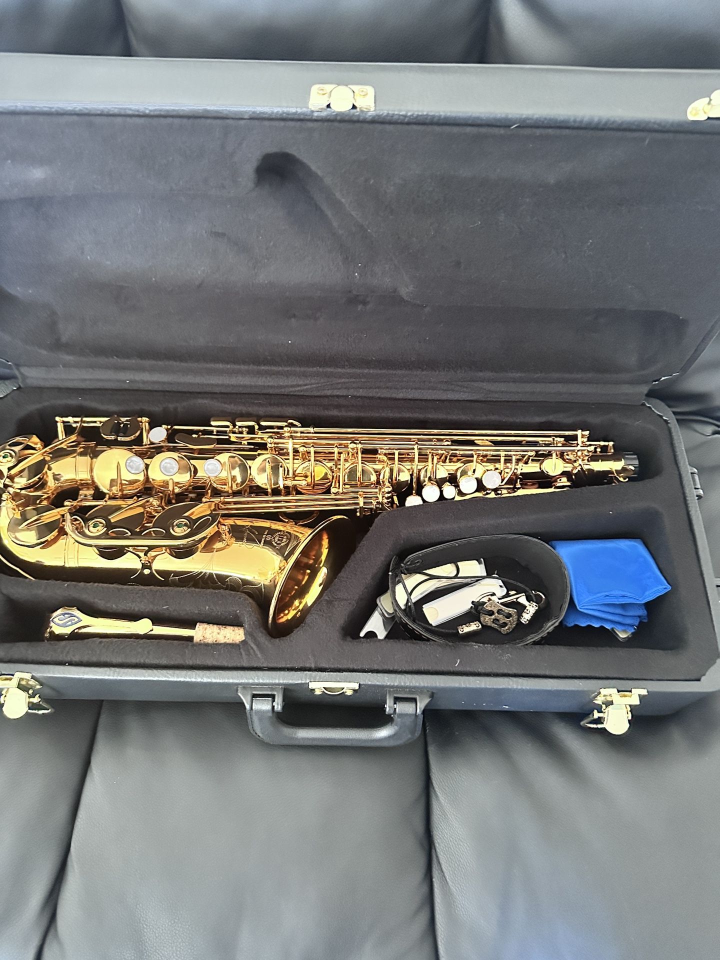 Saxophone Selmer Dark Gold