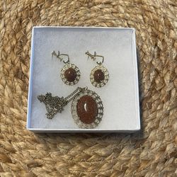 Vintage Filigree Gold Sandstone Dangler Earrings & Necklace 
