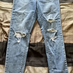 Used/very good condition LEVI’s Distressed Jeans 720 HIGH RISE SUPER SKINNY Size 29 Length 30