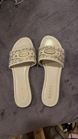 Guess sandles