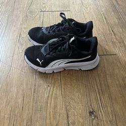 Woman’s Puma Shoes