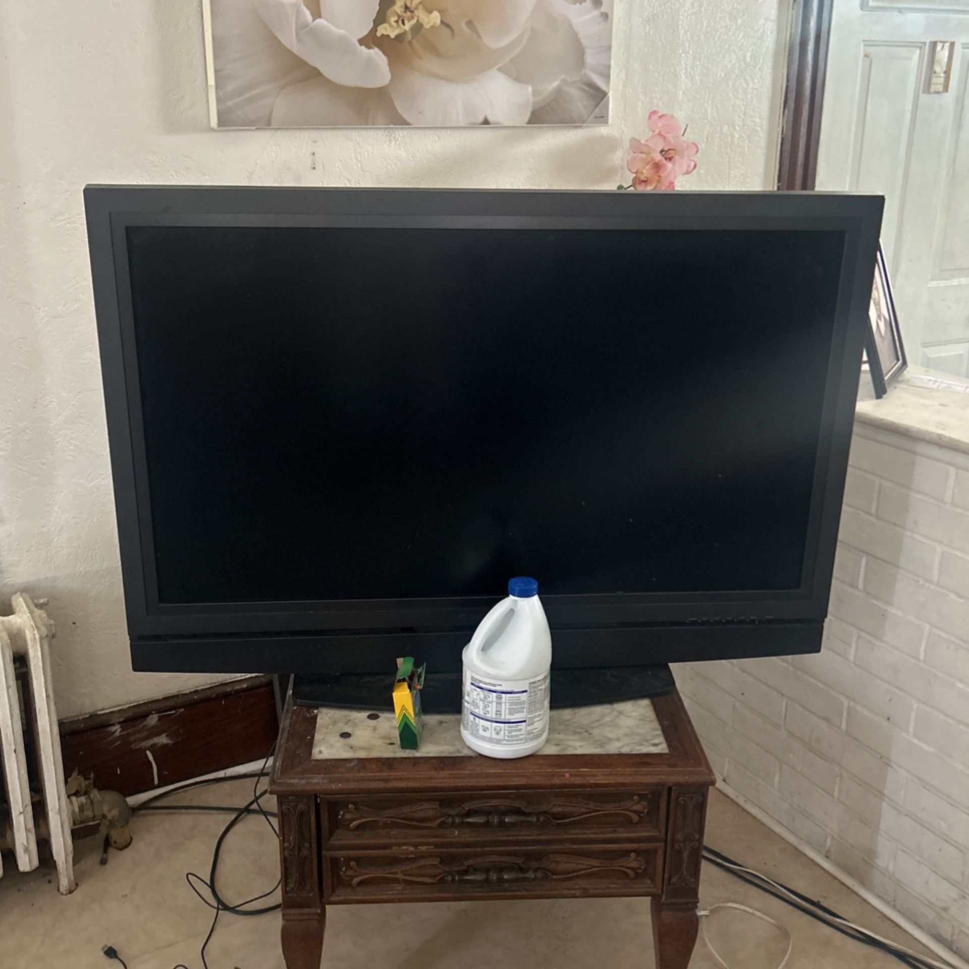 Big Flat Screen 45 Inch