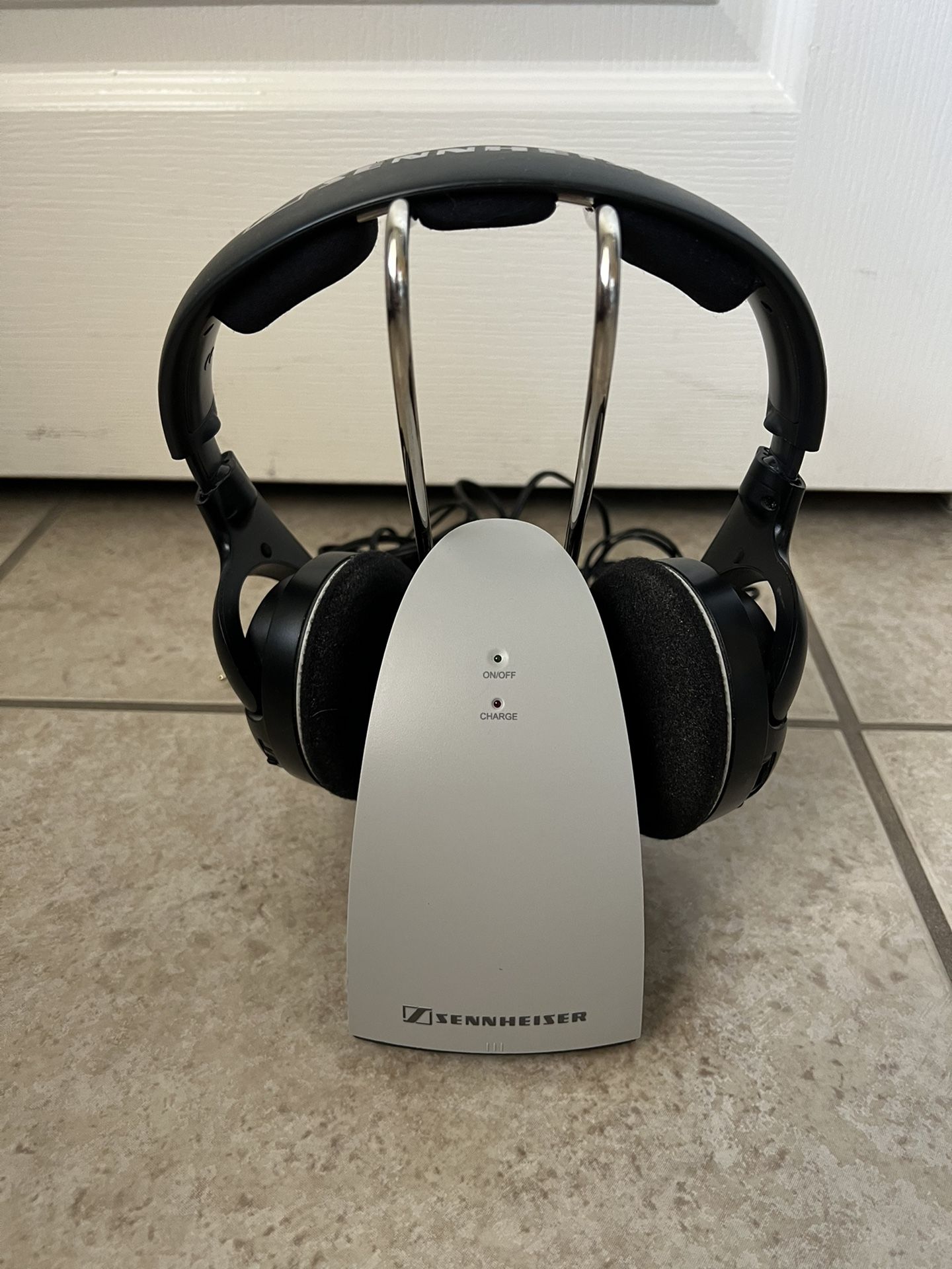 Sennheiser Wireless Headphone For Audio Enthusiast.
