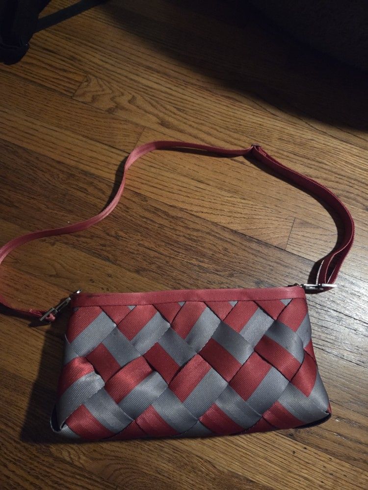 Harveys Seatbelt Bag