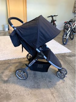 Porch pick up near Salmon Creek Chuck’s store. Some of the material got chewed on by our pet bunny. Photo is attached. Free b-agile Britax stroller.