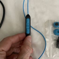 JLab  earphones wireless 