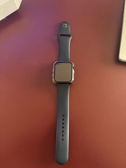 Apple Watch SE (2nd Gen, 44mm , GPS + Cellular)