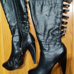 Leather Boots. Black and Brown. Size 6.5