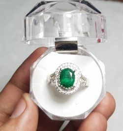 Emerald ring