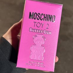 Moschino Perfume