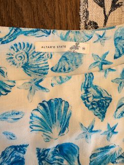 Altar'd State Seashell Print skirt, Size M