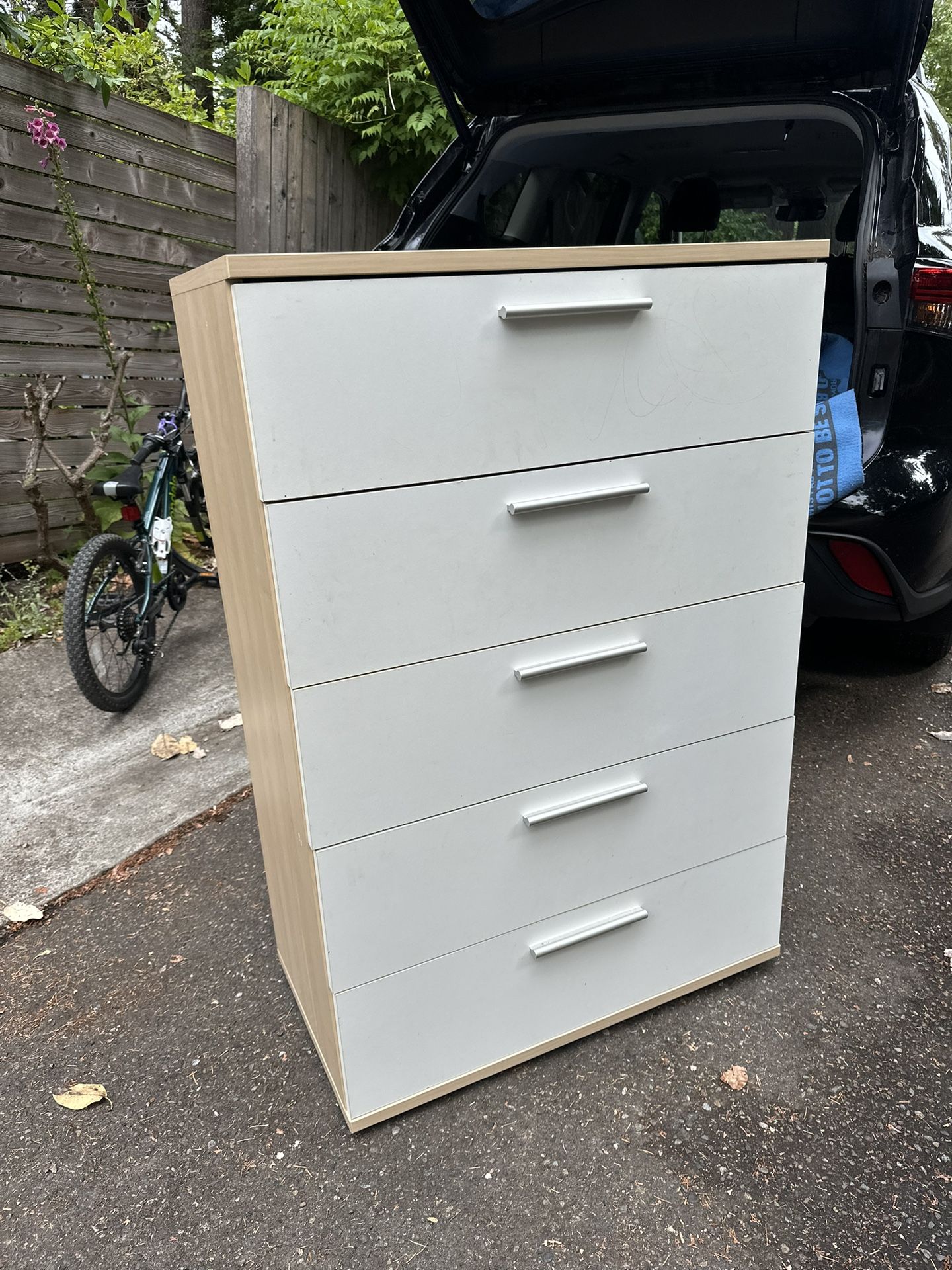 PENDING — 5 Drawer Dresser