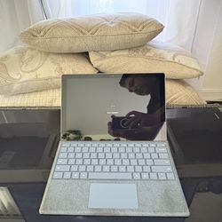 Windows Surface Pro 7