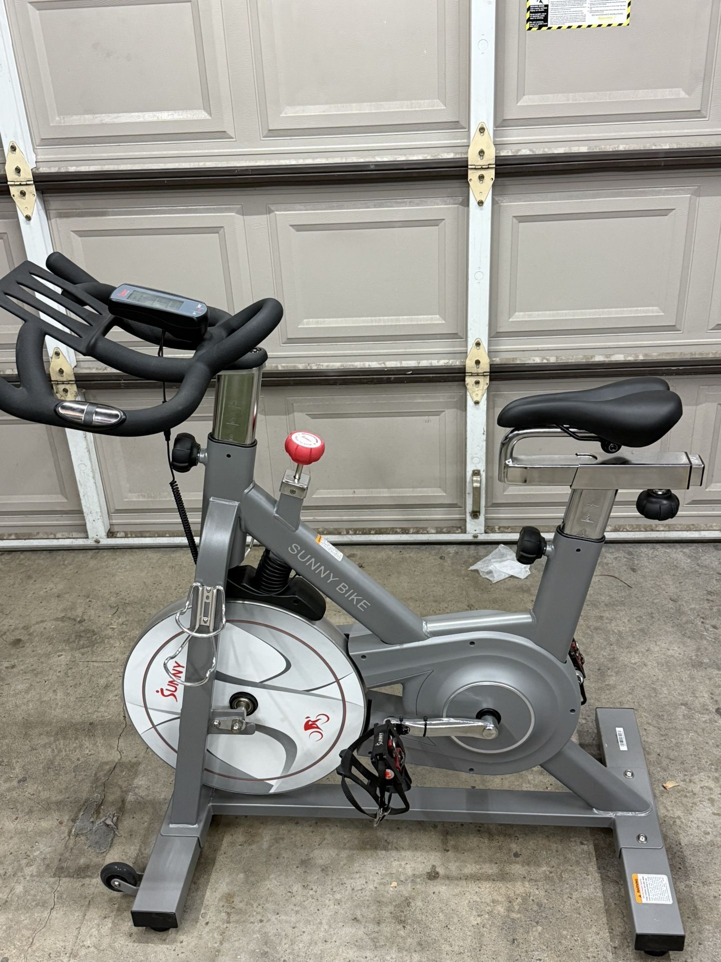 Sunny Synergy Bike -like New