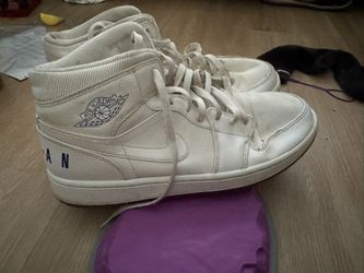 Men’s Shoes Size 13