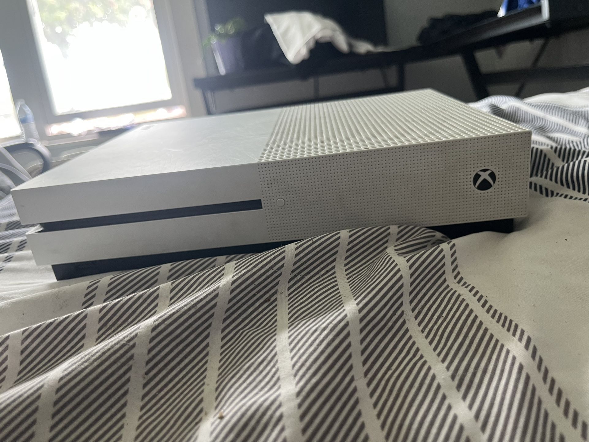Xbox 1 S