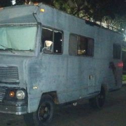 1977 Winnebago Cheiftain