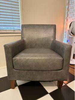 Grey Pleather Arm Chair wood 🪵 bottom